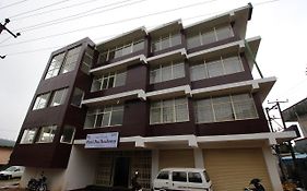 Fabhotel Raj Residency 3*